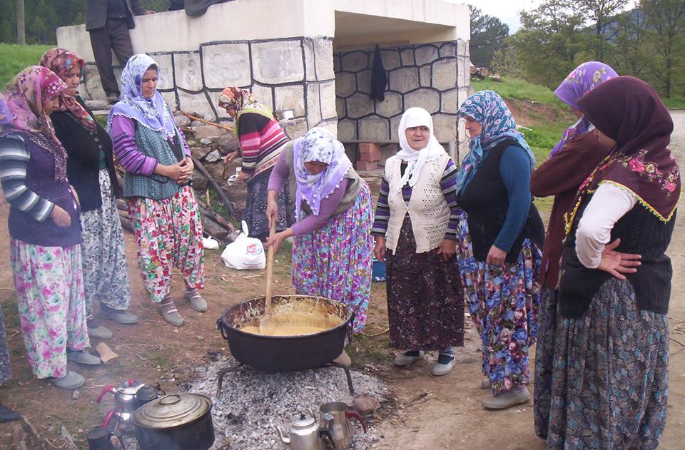 Kürendere Köyümüzde Mayıs ayıyla beraber başlanan Hıdırellez Etkinlikleri (Fotoğraf: ?)